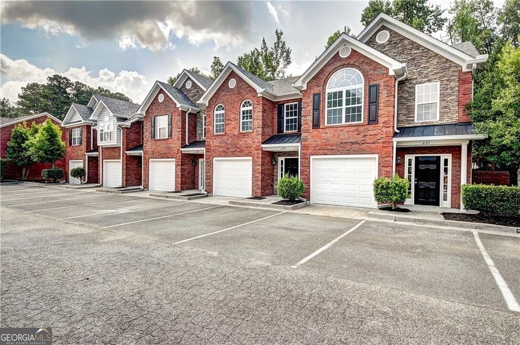 221 Morris Lane Lane Woodstock - 1