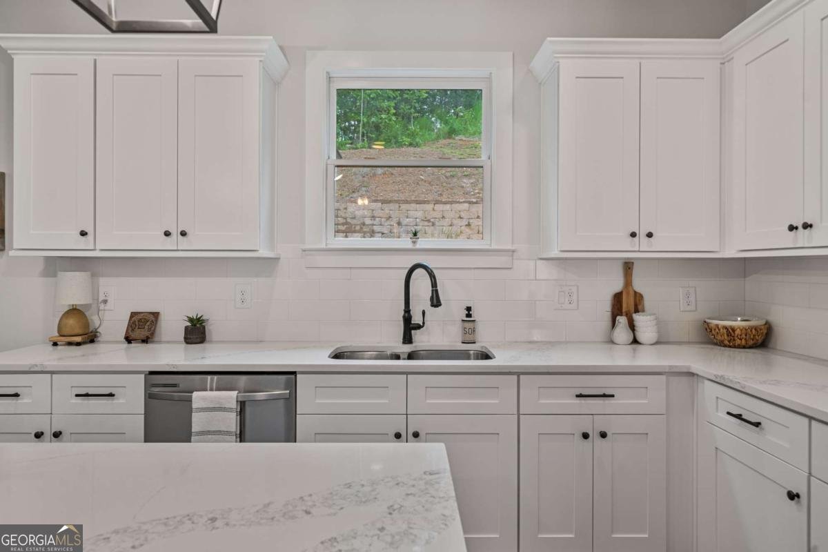 298 Boulder Lake Drive Cartersville - 10