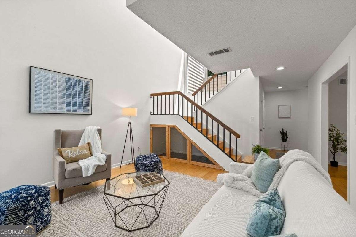 608 Serramonte Drive Marietta - 3