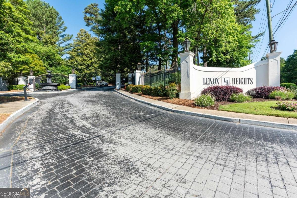 1105 Pine Heights Drive Atlanta - 36