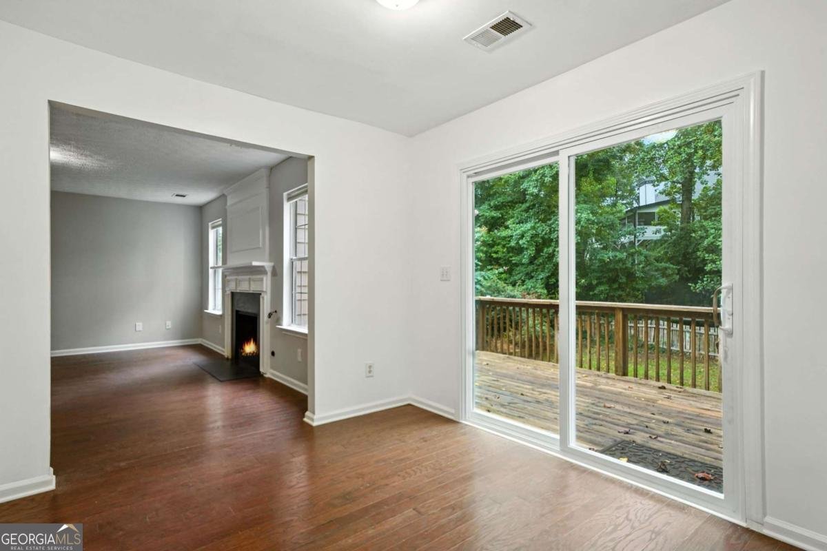 1506 Shadow Ridge Circle Woodstock - 22