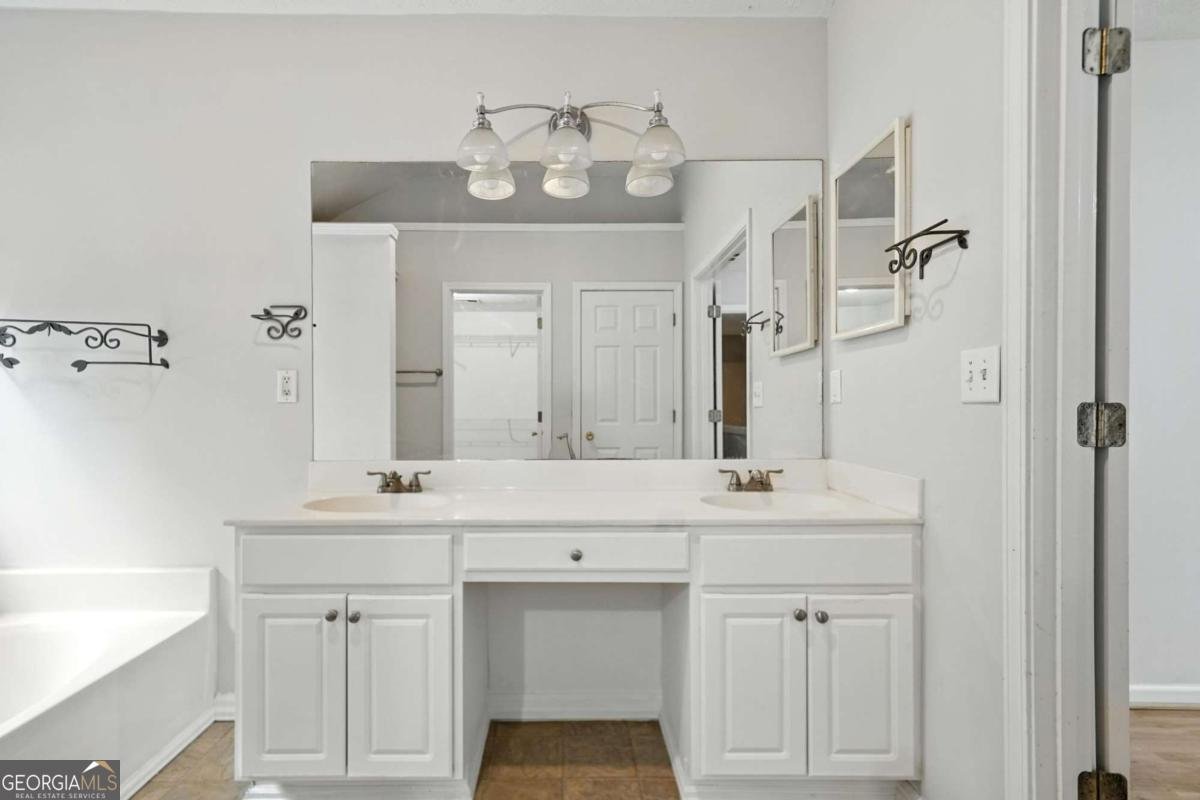 1506 Shadow Ridge Circle Woodstock - 28