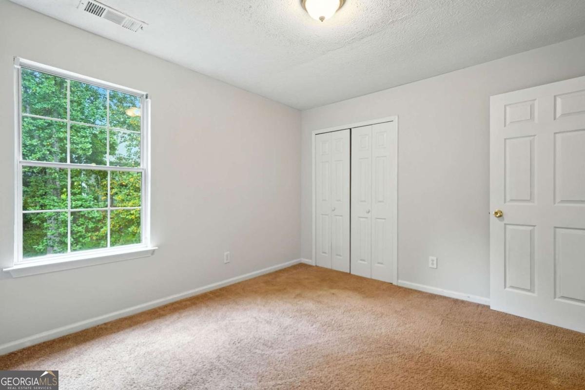 1506 Shadow Ridge Circle Woodstock - 32