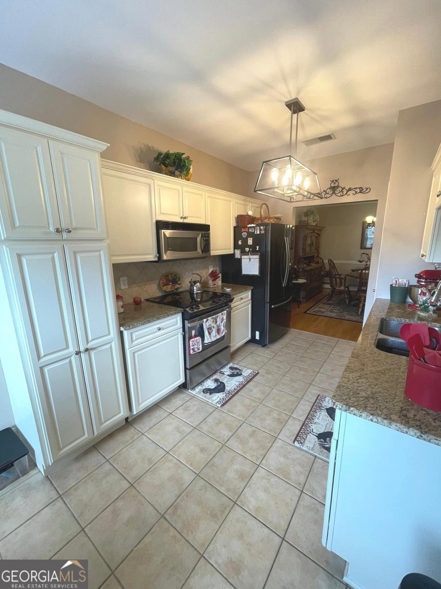 3201 Village Boulevard Rome - 10