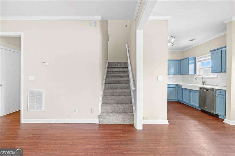 4610 BLUE IRIS Way Oakwood - 4