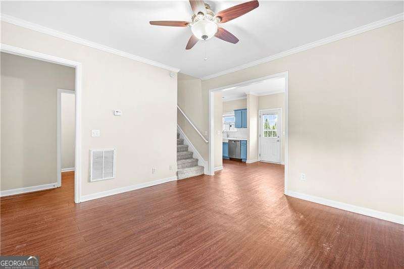 4610 BLUE IRIS Way Oakwood - 5
