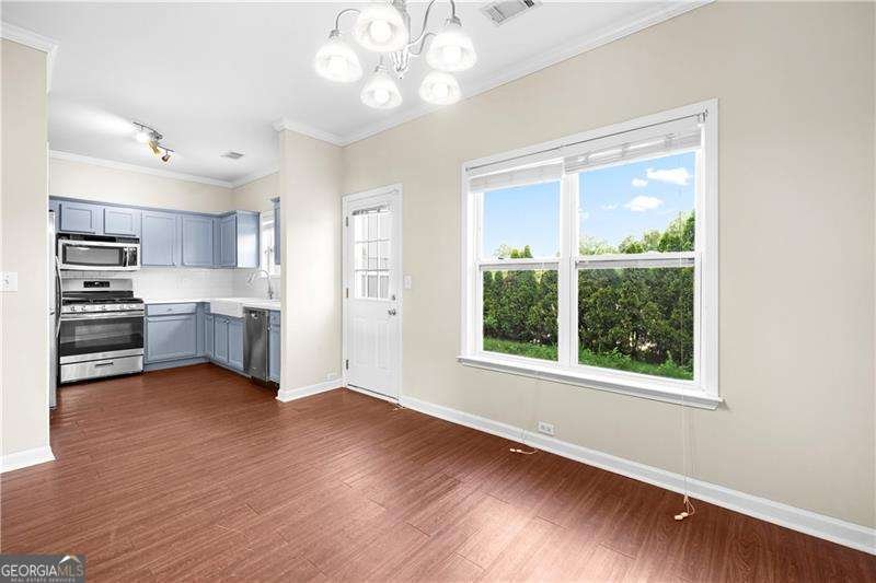 4610 BLUE IRIS Way Oakwood - 7