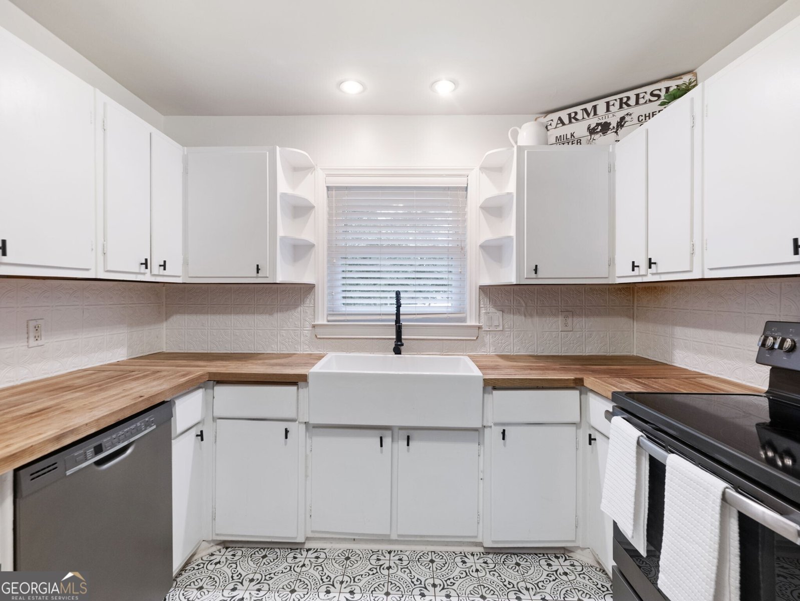 3724 Crestview Drive Smyrna - 3