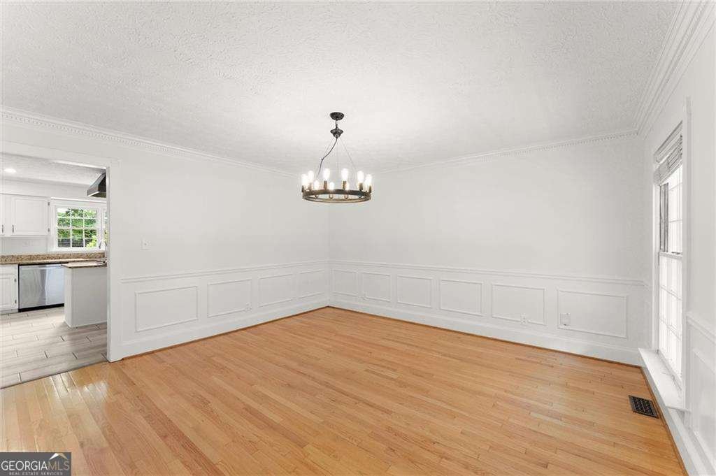 965 Lake Charles Drive Roswell - 13
