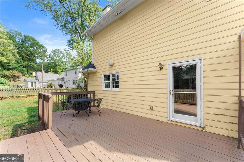 965 Lake Charles Drive Roswell - 16