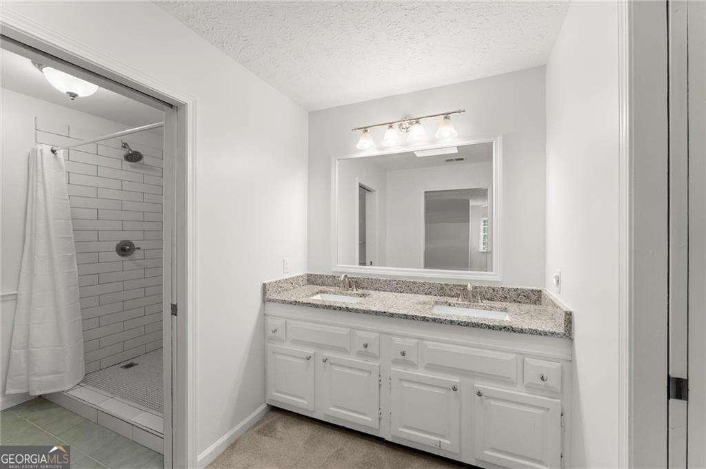 965 Lake Charles Drive Roswell - 21