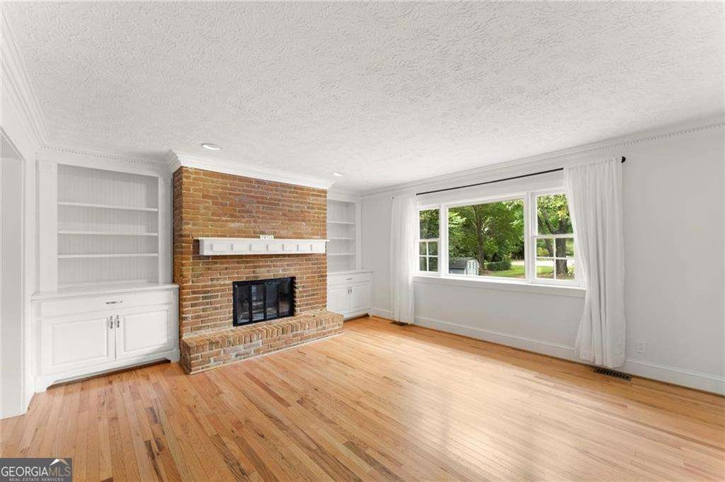 965 Lake Charles Drive Roswell - 8