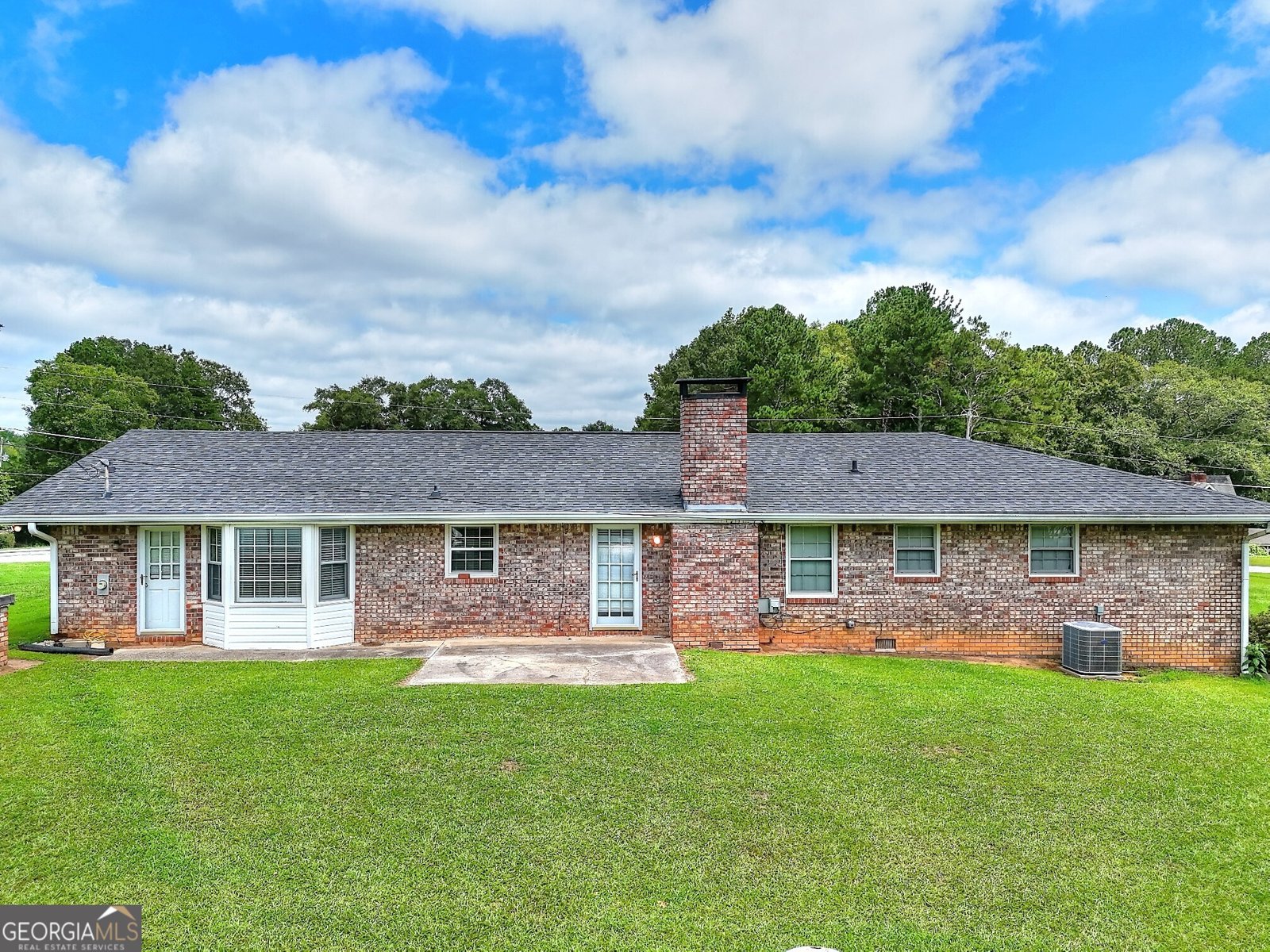 1735 Knight Circle Loganville - 1