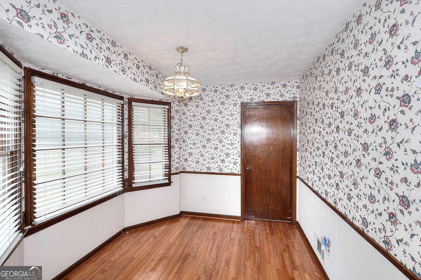 1735 Knight Circle Loganville - 12