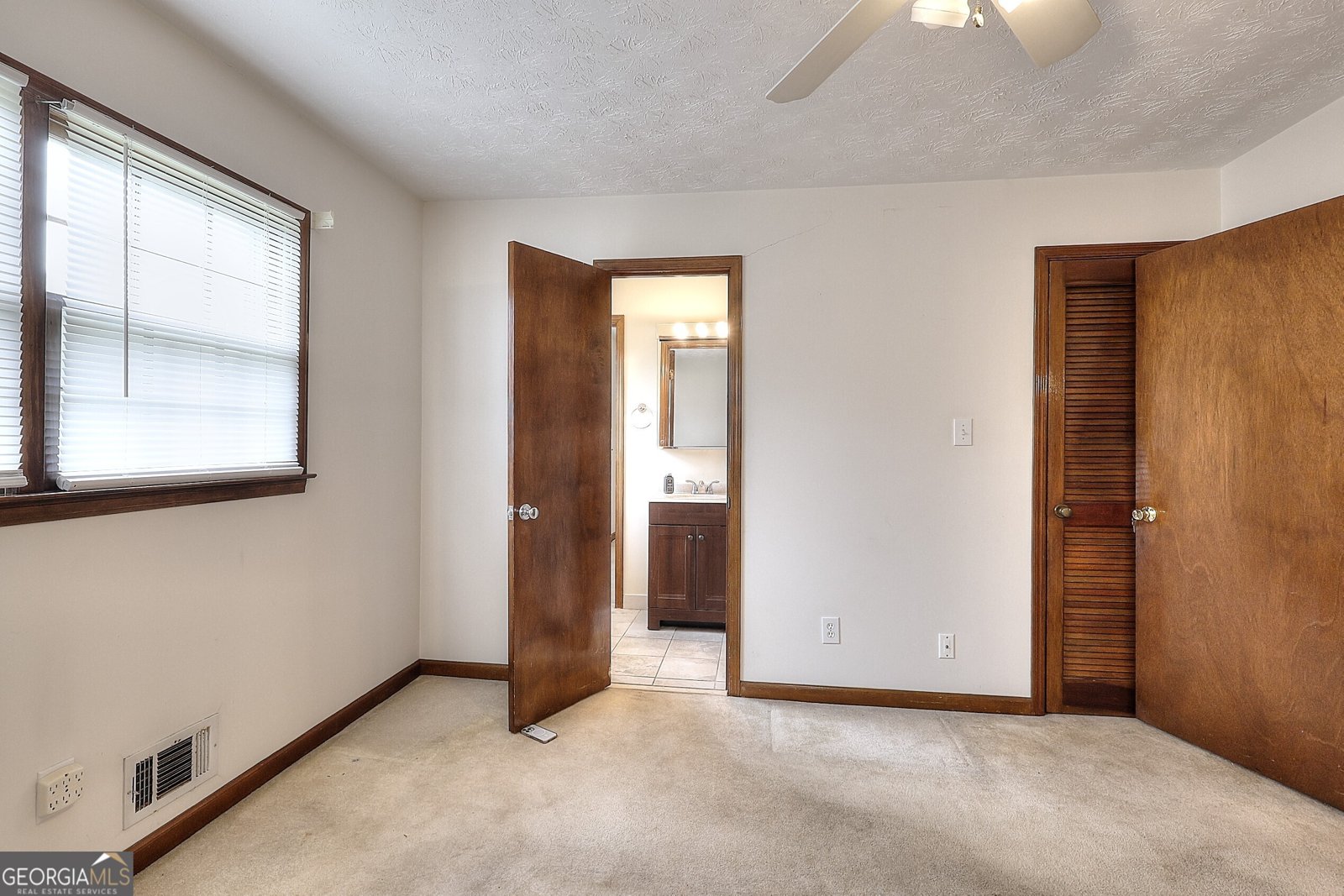 1735 Knight Circle Loganville - 15