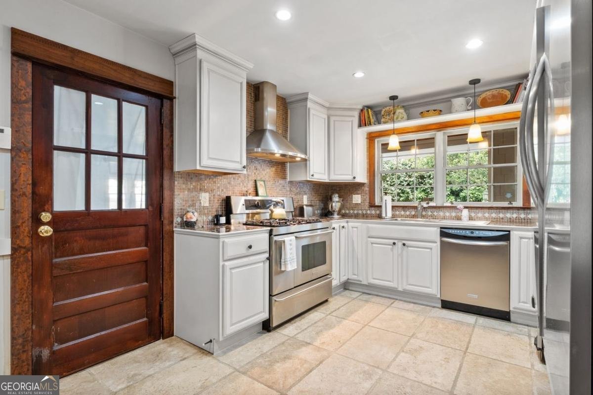 465 Forest Hills Drive Sandy Springs - 14