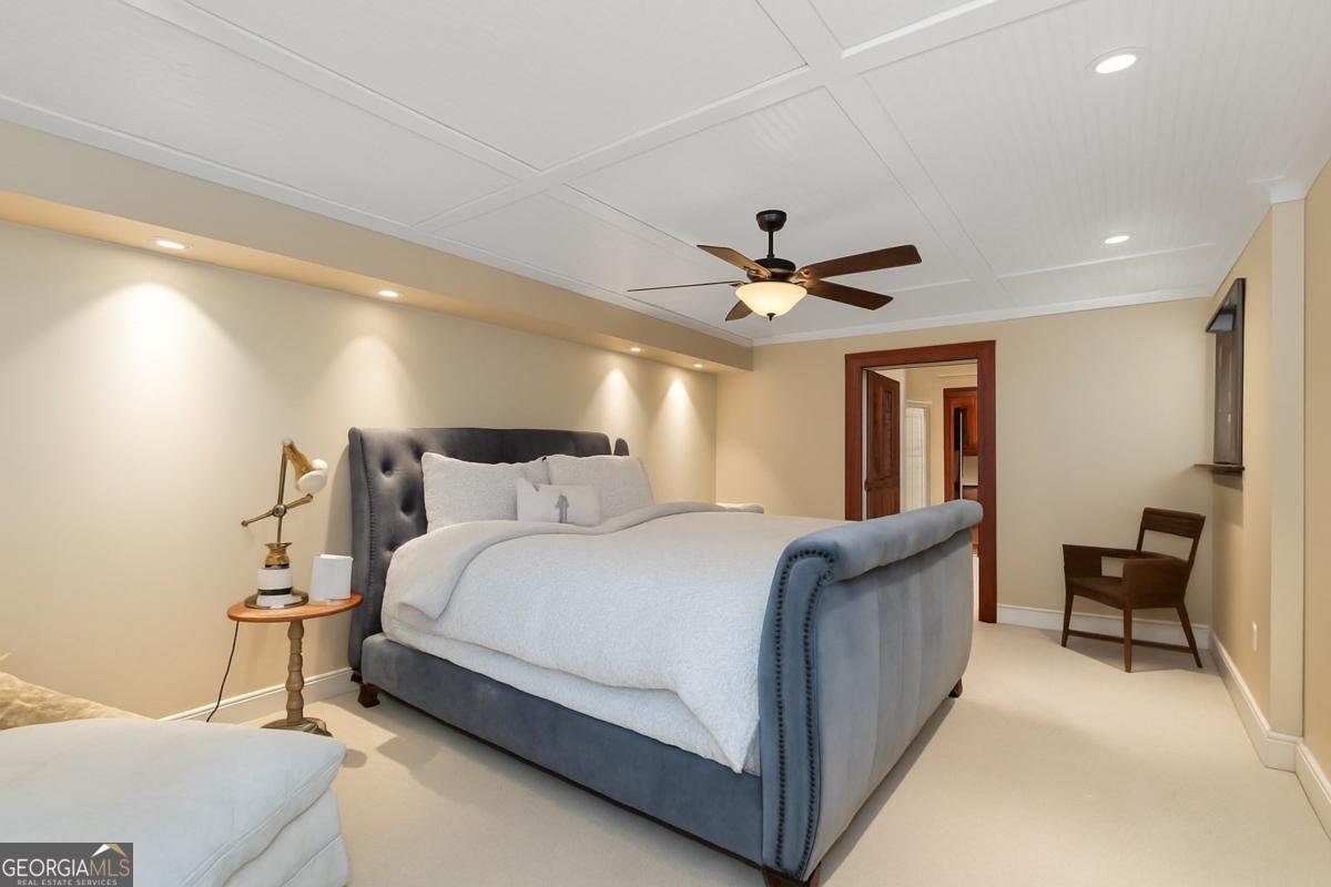 465 Forest Hills Drive Sandy Springs - 34