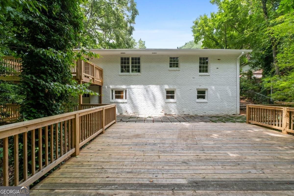 465 Forest Hills Drive Sandy Springs - 43