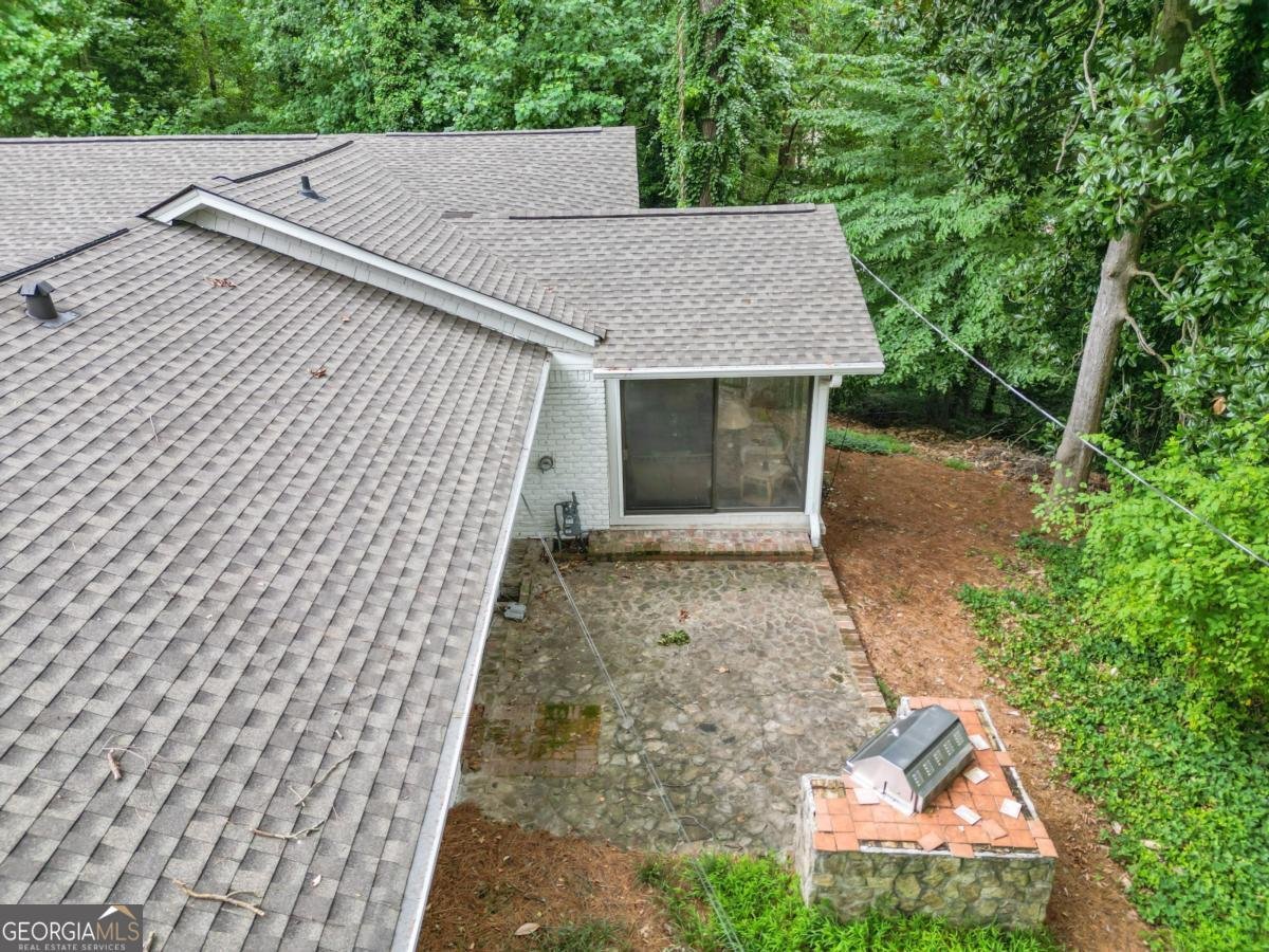 465 Forest Hills Drive Sandy Springs - 47