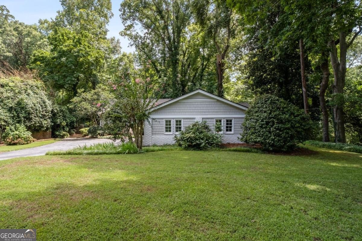 465 Forest Hills Drive Sandy Springs - 49