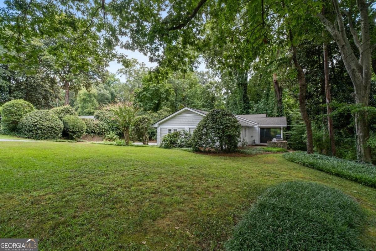 465 Forest Hills Drive Sandy Springs - 50