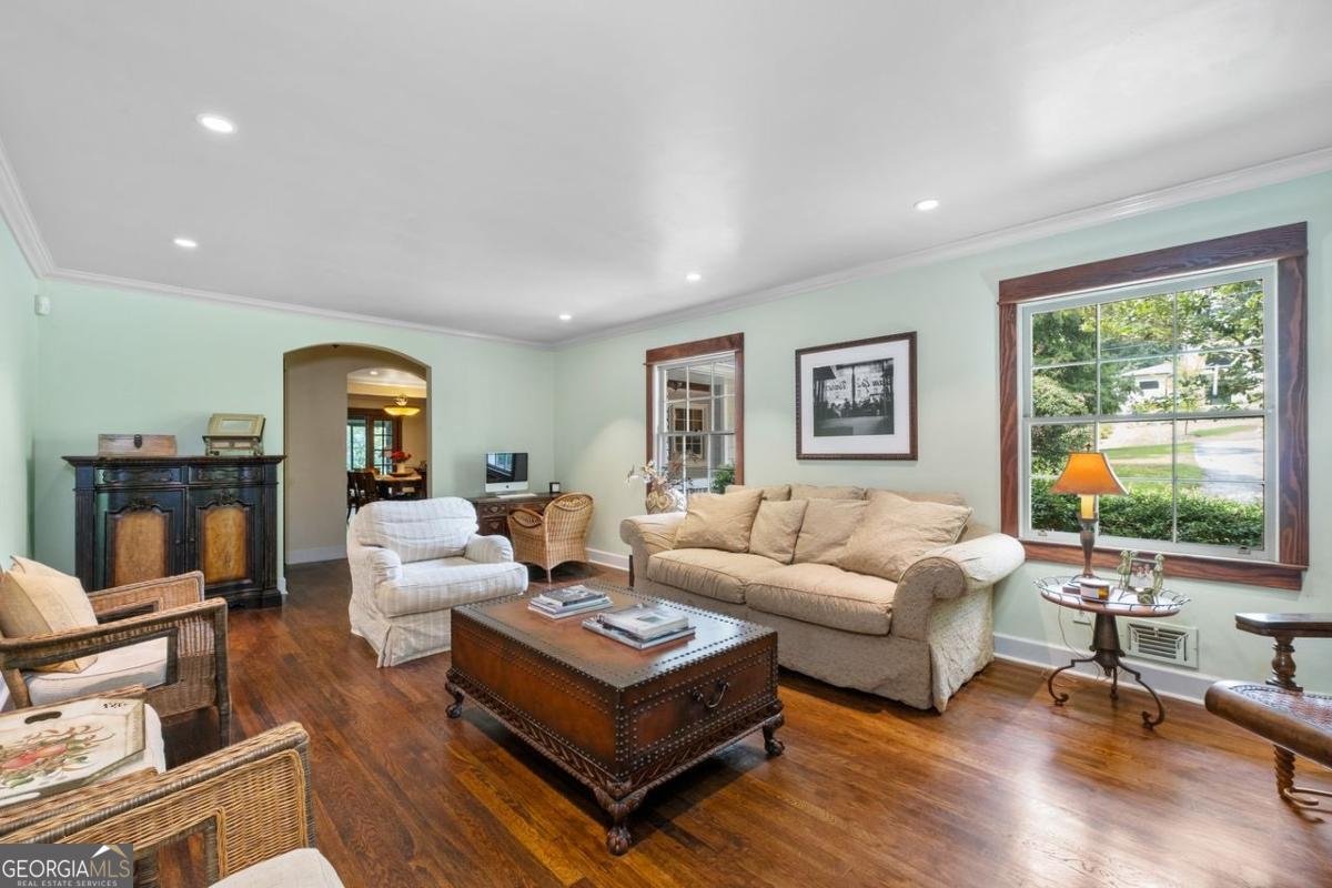 465 Forest Hills Drive Sandy Springs - 7