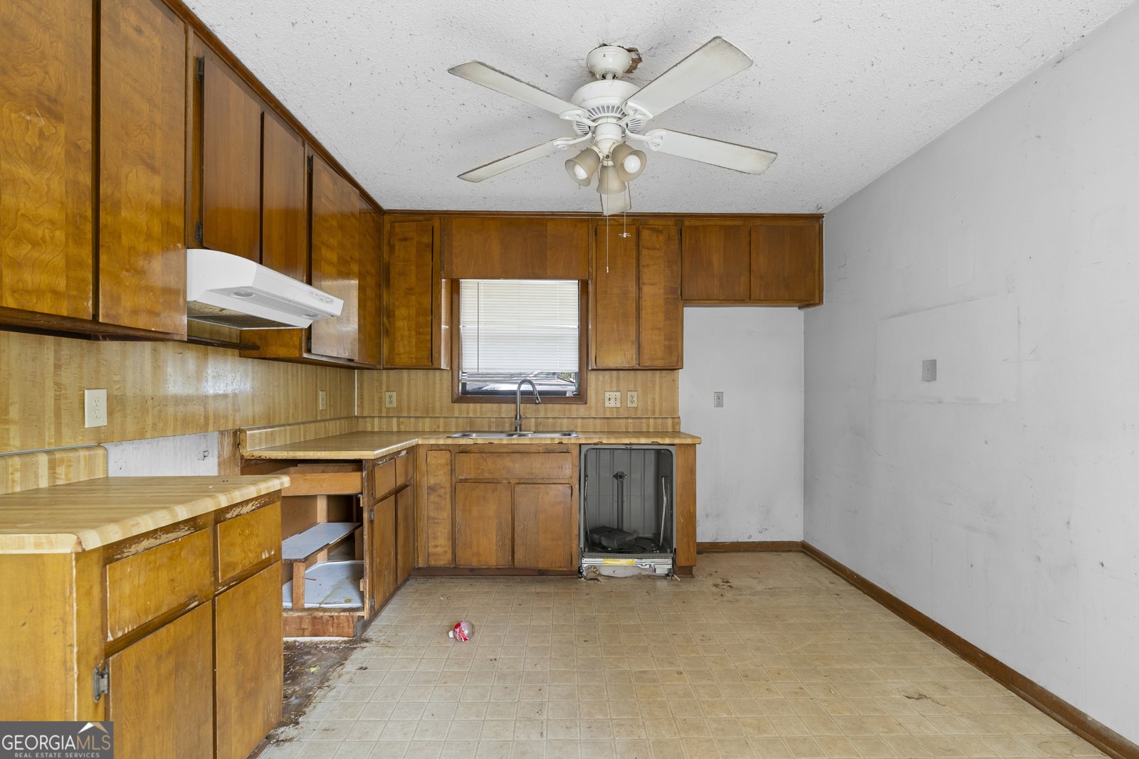 2215 Cedar Forks Drive Marietta - 2