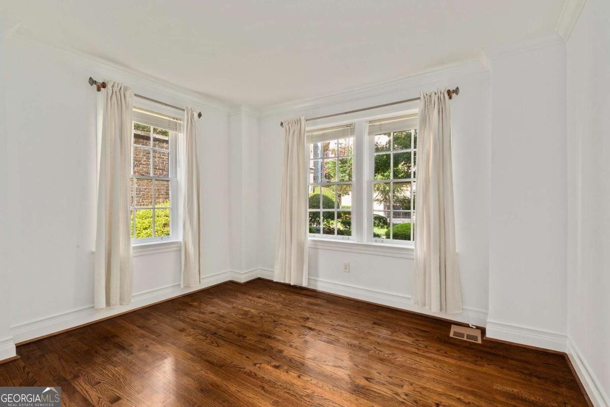 2230 Peachtree Road Atlanta - 25