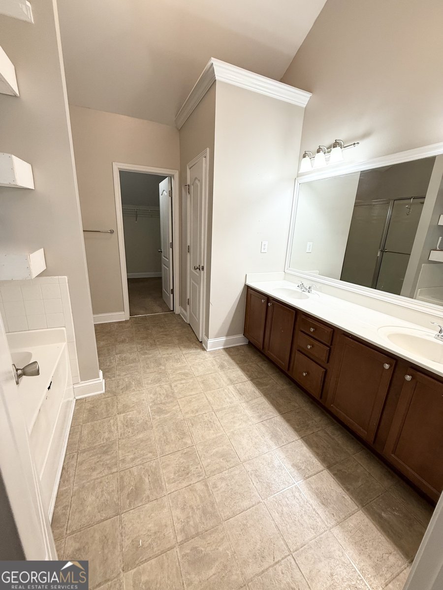 1332 Lock Heath Trail Lawrenceville - 46