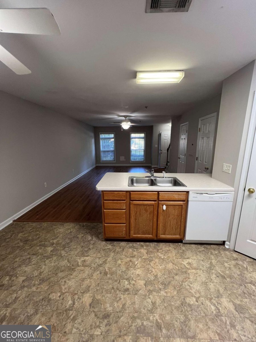 637 Huntington Road Athens - 10