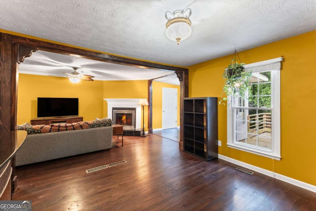 594 Manning Road Marietta - 10