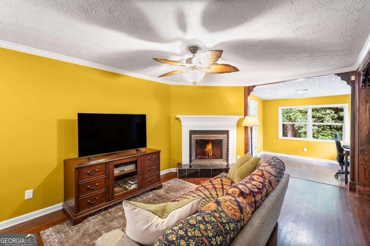 594 Manning Road Marietta - 4