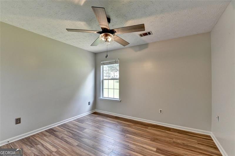 3880 Michaels Creek Court Loganville - 2
