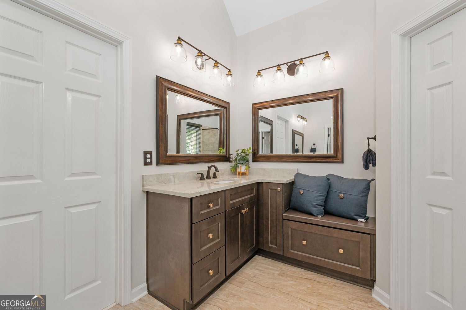 5470 Buck Hollow Drive Alpharetta - 28