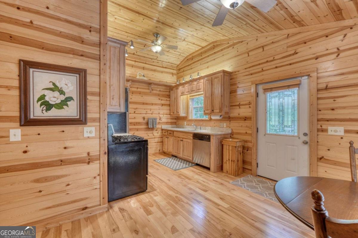 317 Collins Creek Road Hiawassee - 41