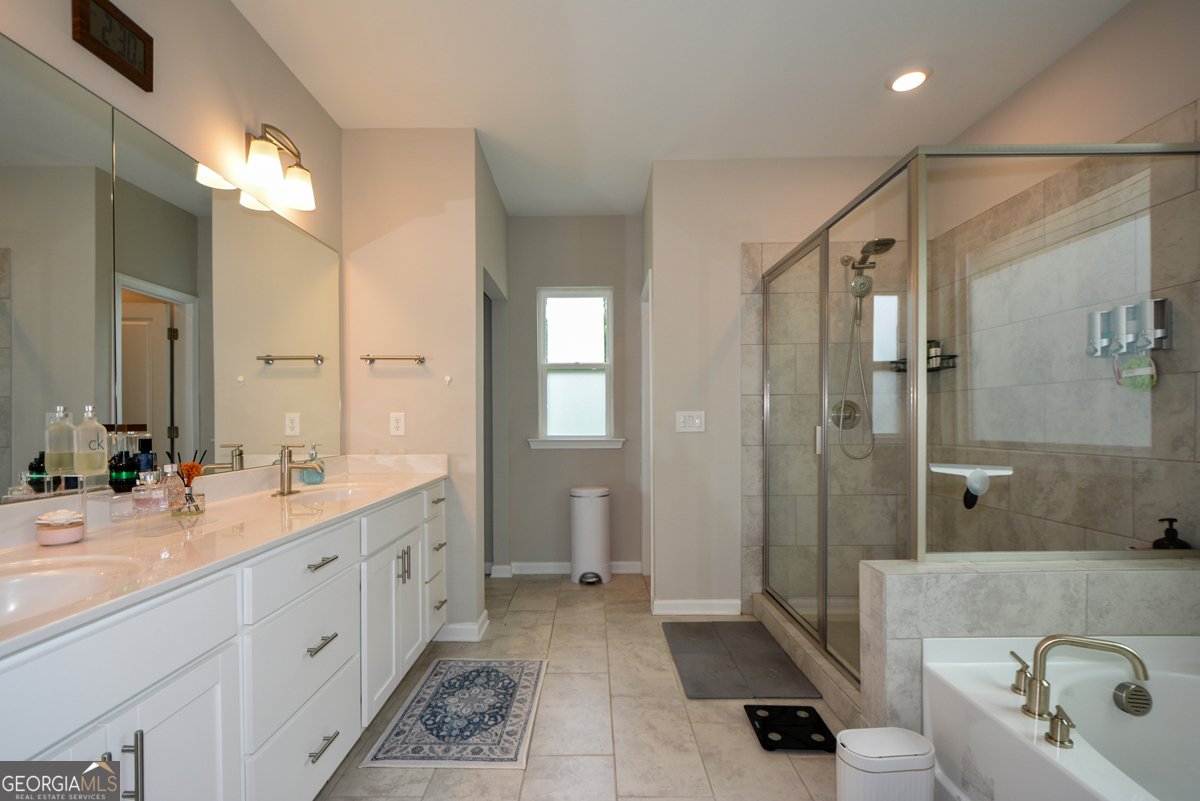 3401 Park Pointe Circle Scottdale - 24