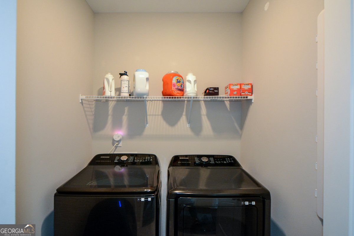 3401 Park Pointe Circle Scottdale - 32
