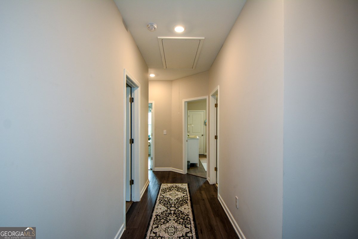 3401 Park Pointe Circle Scottdale - 35