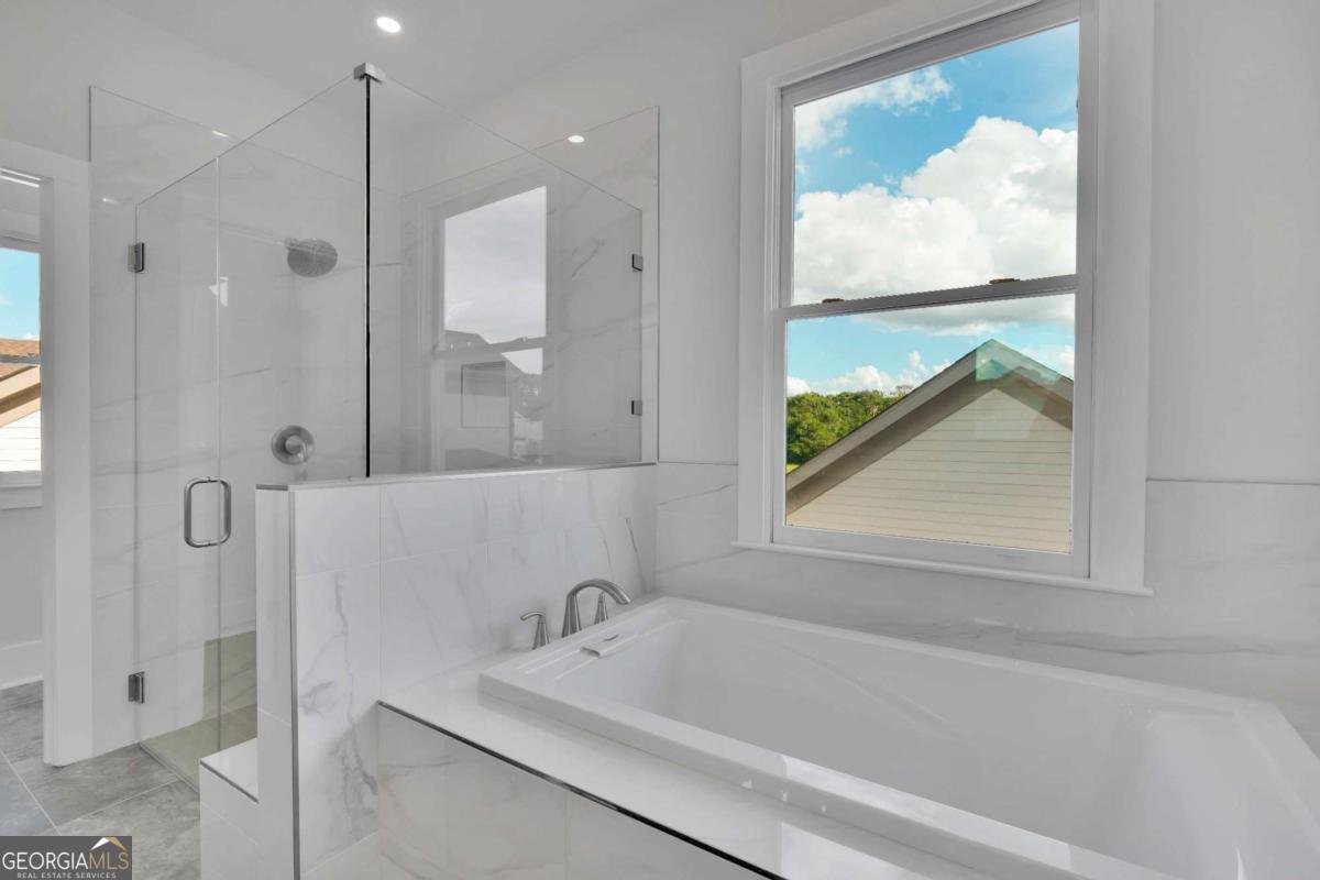 1356 Flora Drive Conyers - 27