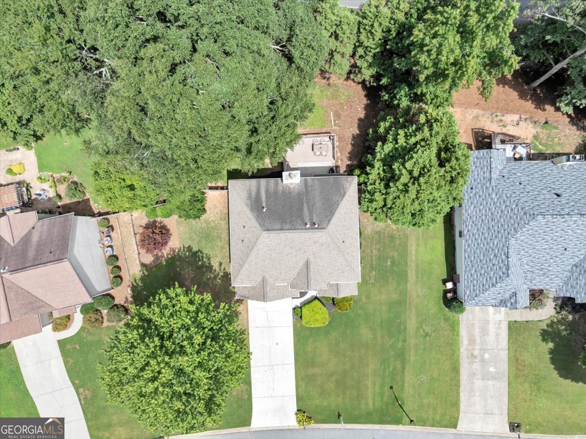 5590 Kennemore Drive Alpharetta - 33