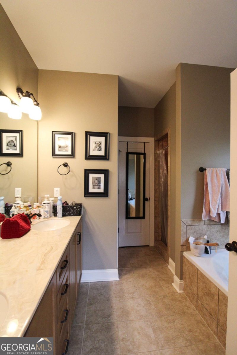 1252 Townside Place Bishop - 25