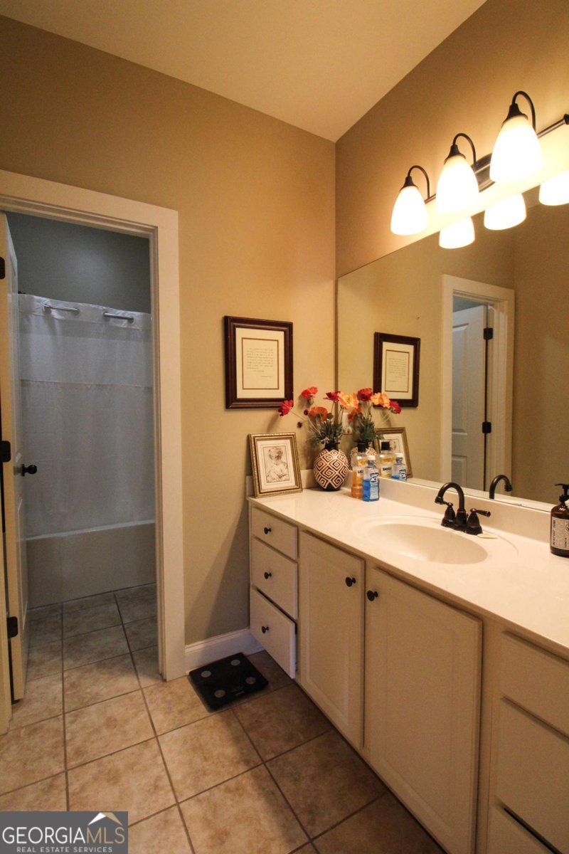 1252 Townside Place Bishop - 32