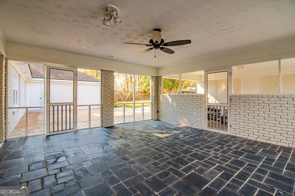 5041 Yosemite Drive Columbus - 22