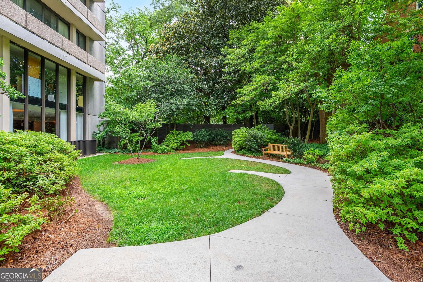 2575 Peachtree Road Atlanta - 19