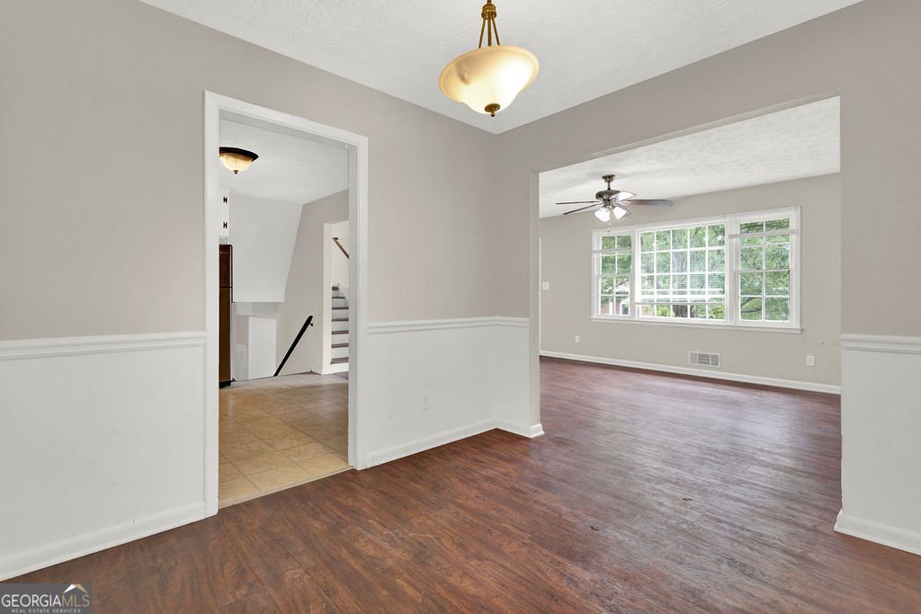 5674 Sandhurst Drive Forest Park - 8