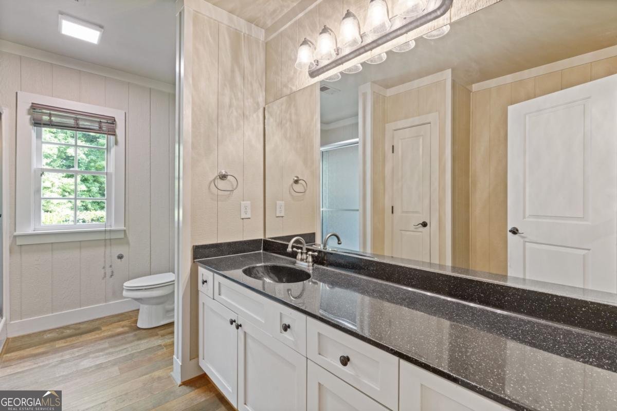 110 Hawks Bend Canton - 53
