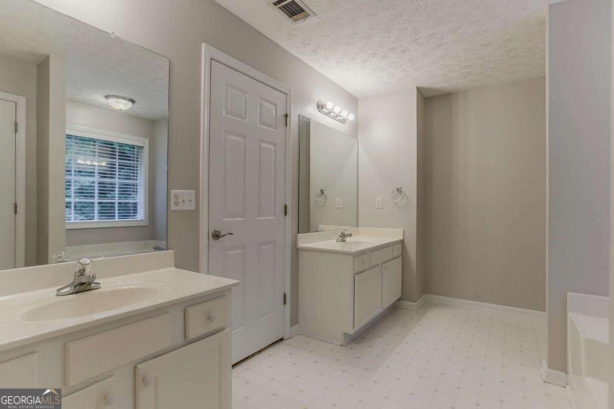6001 Devonshire Drive Flowery Branch - 16