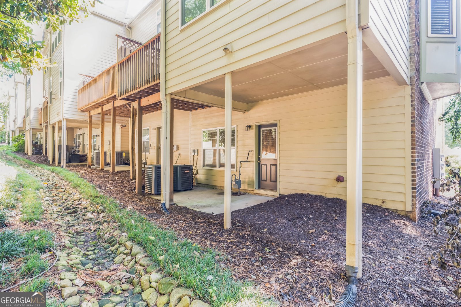 2084 COBBLESTON Cobblestone Circle Atlanta - 24