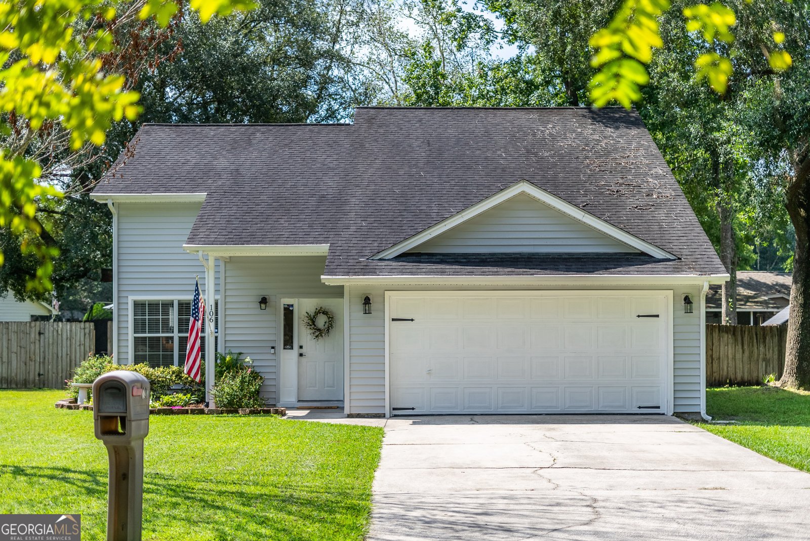 106 Cherry Tree Court Kingsland - 1