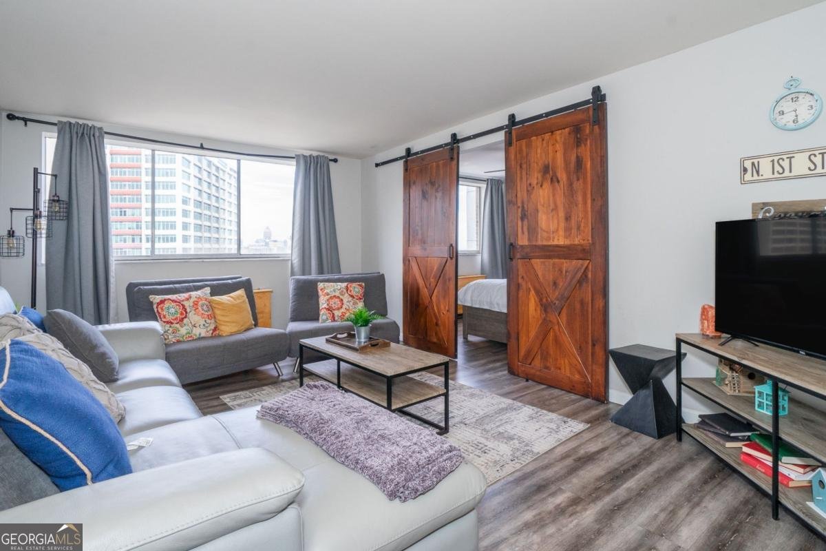 215 Piedmont Avenue Atlanta - 1